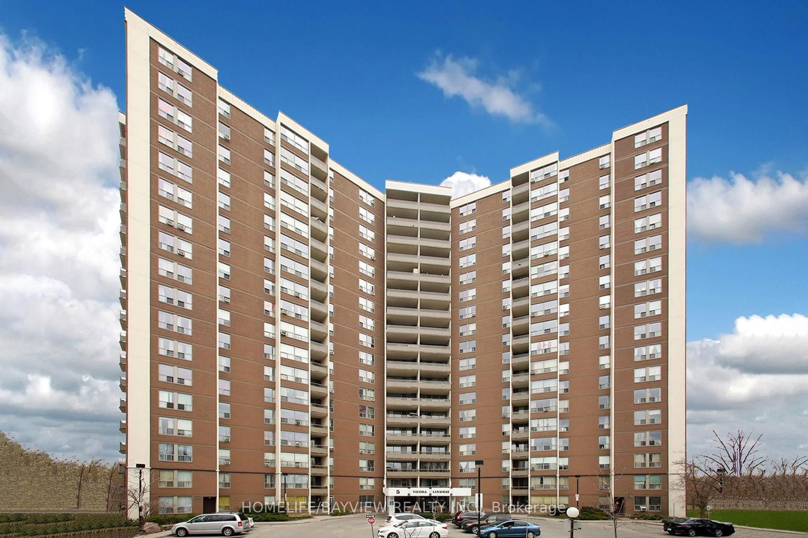 Condo sold at 1203-5 Vicora Linkway N/A, Toronto, Flemingdon Park, M3C 1A5 - MLS: C12061400