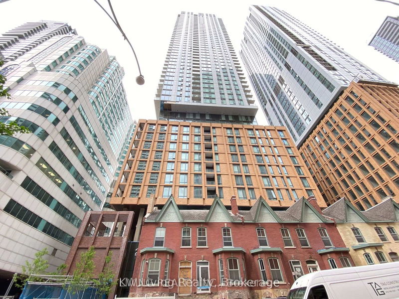 home for lease on LPH 08-8 Widmer Street