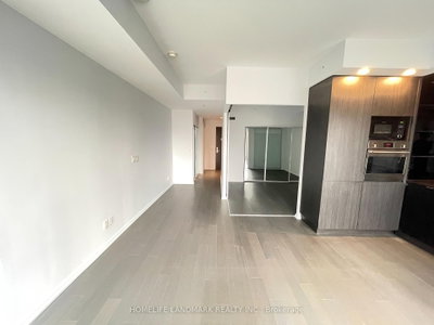 Unit 2202 — 70 Temperance Street — photo 3