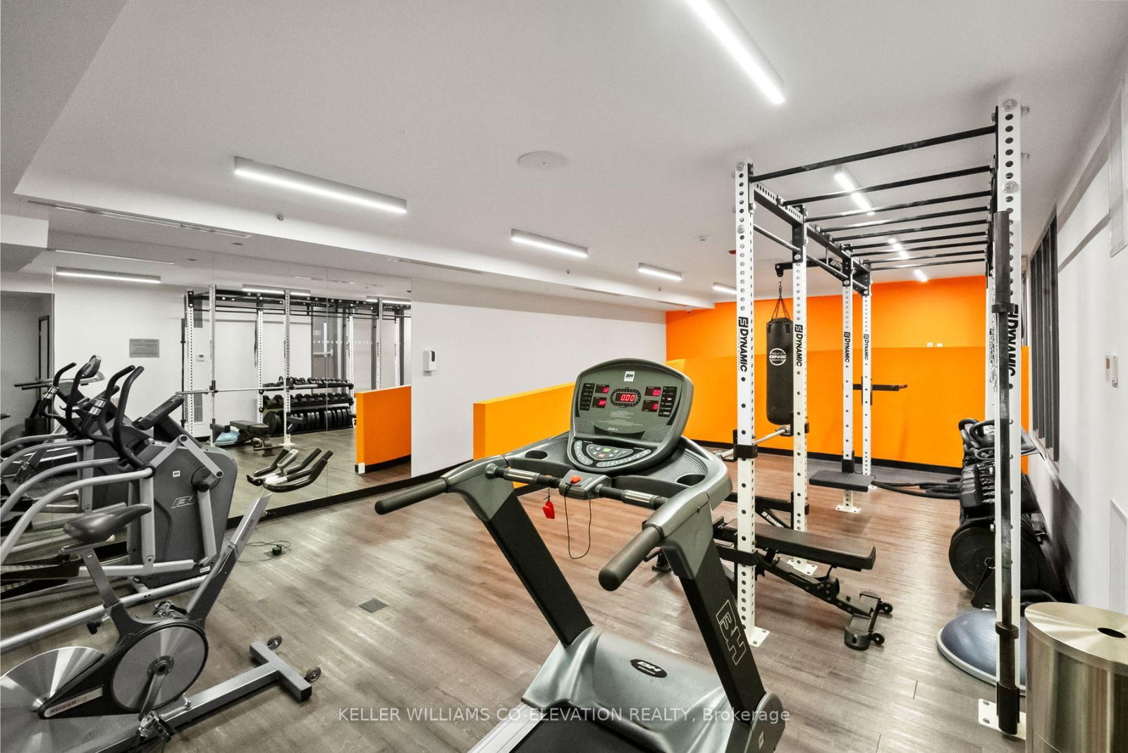 Condo for lease at 606-109 Vaughan Road, Toronto, Humewood-Cedarvale, M6C 0B1 - MLS: C12062252