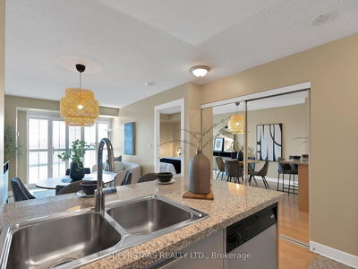 Unit 1109 — 18 Harrison Garden Blvd, Toronto - Willowdale East image-0-4