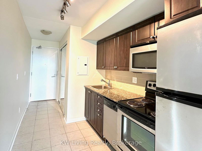 home for lease on 1106-215 Fort York Boulevard