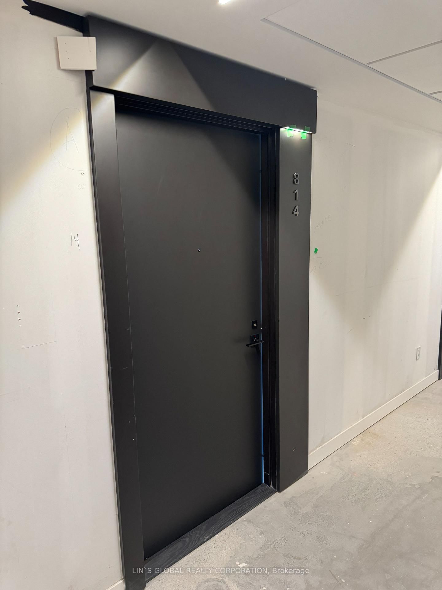 28 Eastern Avenue, Unit 814 - Photo 2