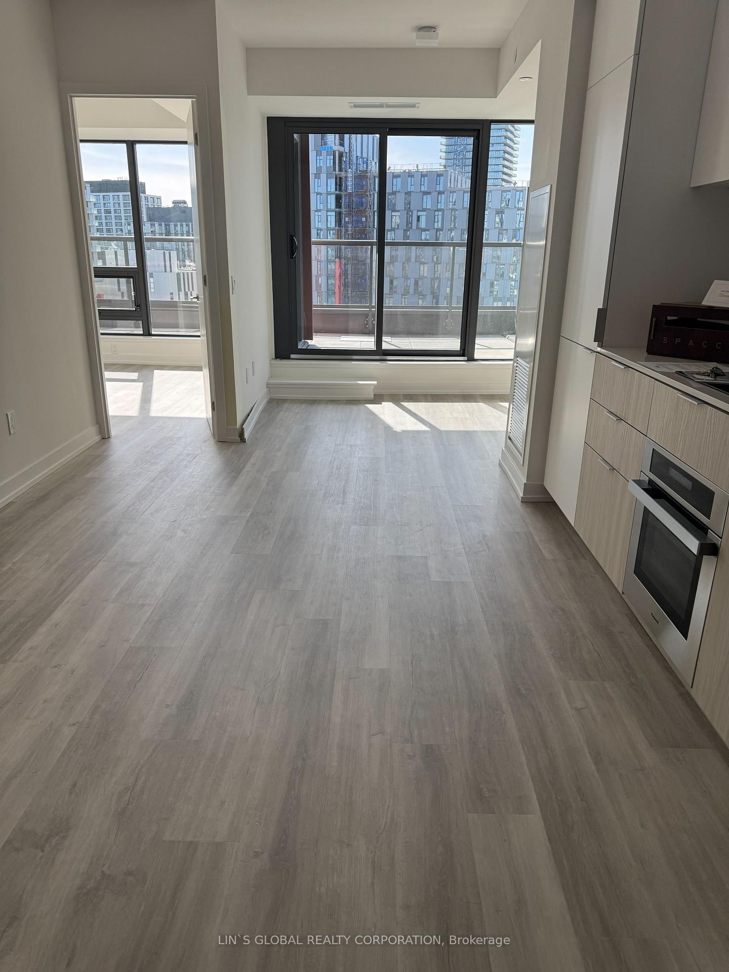 28 Eastern Avenue, Unit 814 - Photo 3