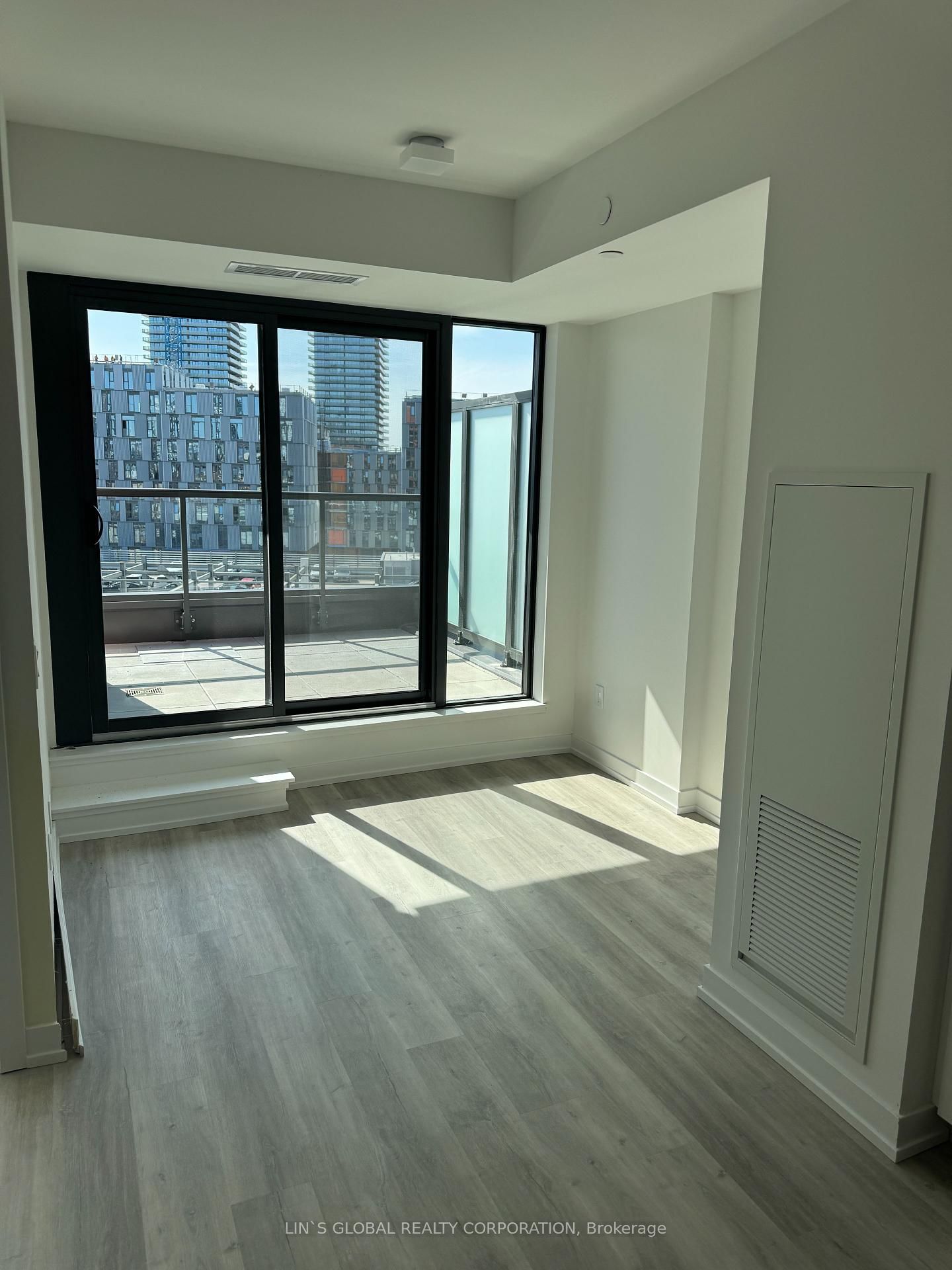 28 Eastern Avenue, Unit 814 - Photo 5