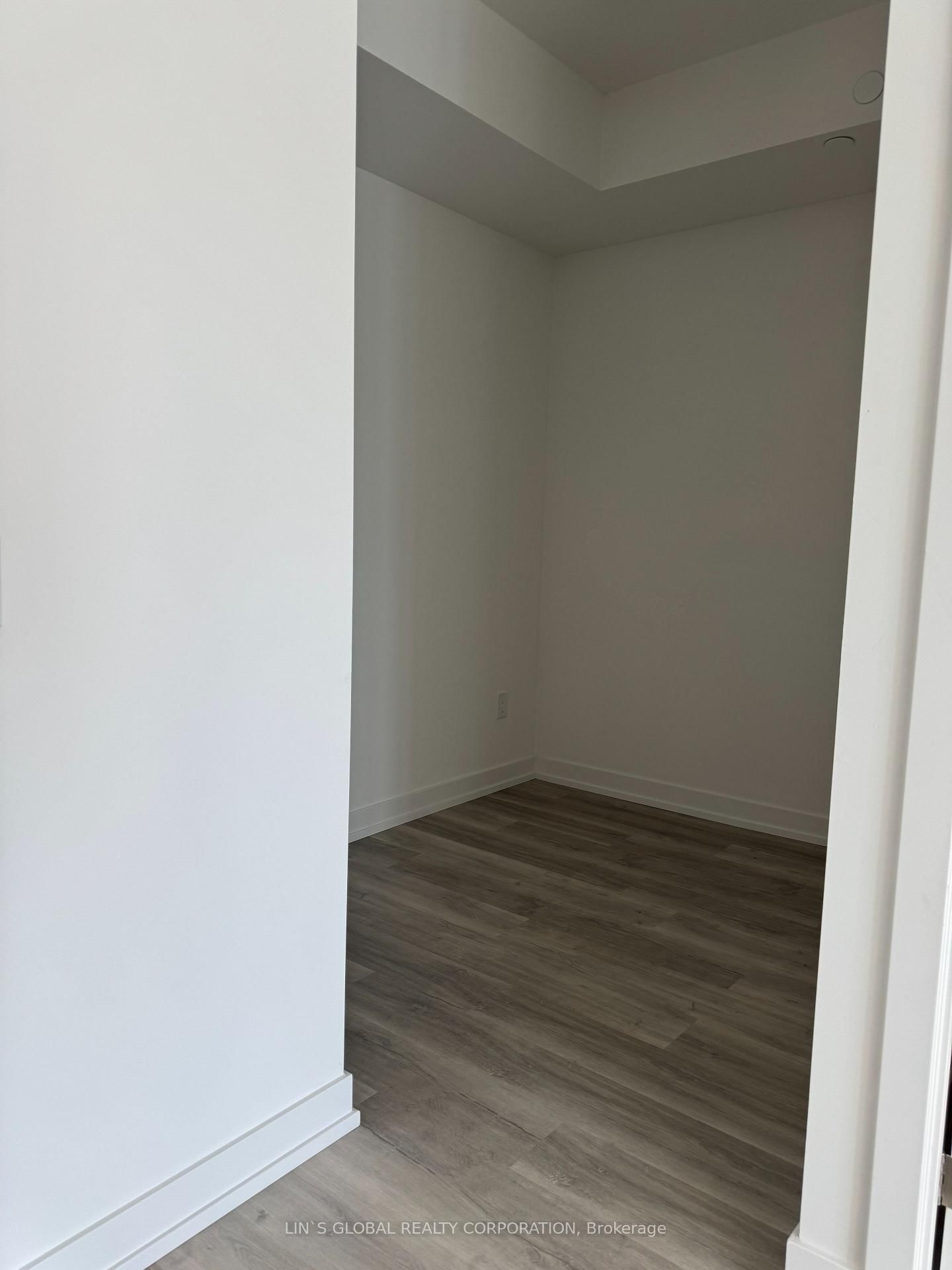 28 Eastern Avenue, Unit 814 - Photo 7