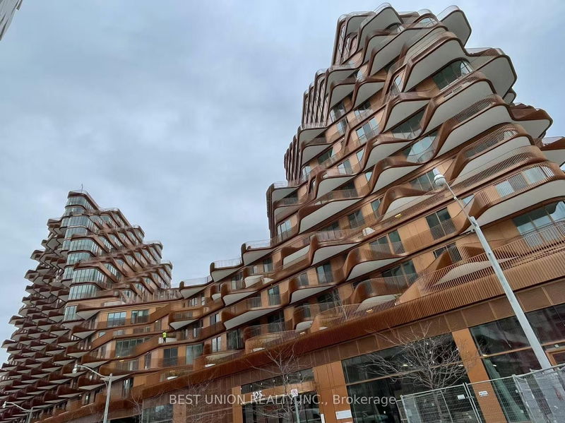 home for lease on 425-155 Merchants' Wharf N/A