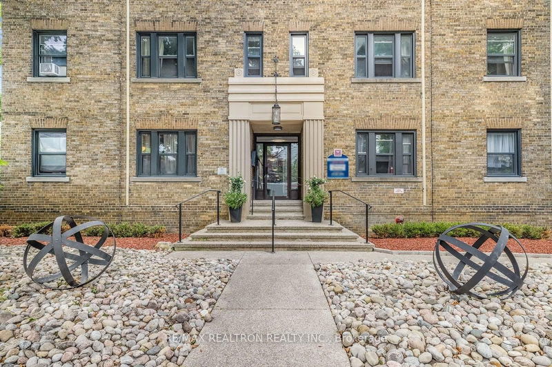 home for lease on 4-1 Mallory Gdns