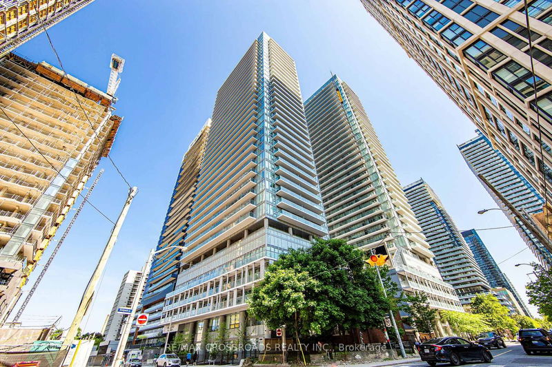 home for lease on 3109-99 Broadway Avenue