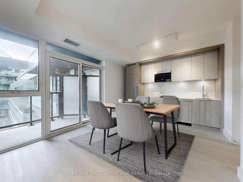 home for lease on 601-6 Greenbriar Road
