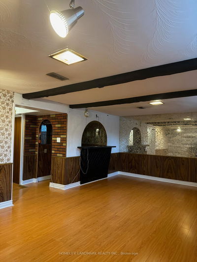 63 Broadlands Blvd, Toronto - Parkwoods-Donalda image-0-2