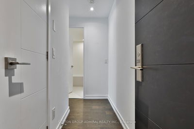 Unit 2308 — 488 University Ave, Toronto - Kensington-Chinatown image-0-2
