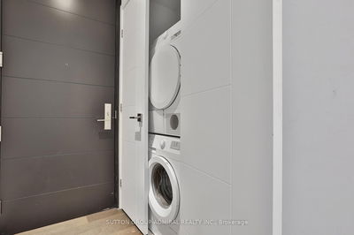 Unit 2308 — 488 University Ave, Toronto - Kensington-Chinatown image-0-4
