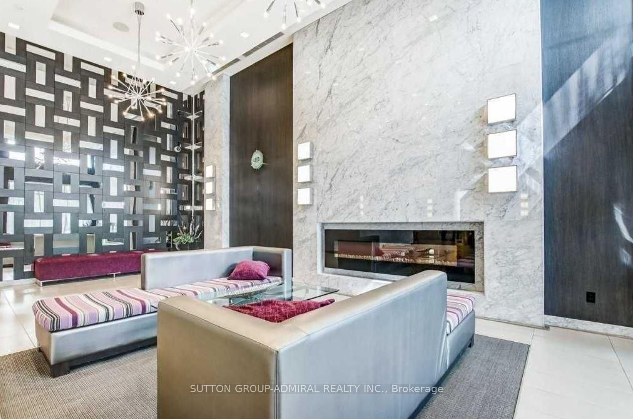 Condo leased at 1204-18 Graydon Hall Drive, Toronto, Parkwoods-Donalda, M3A 0A4 - MLS: C12065969
