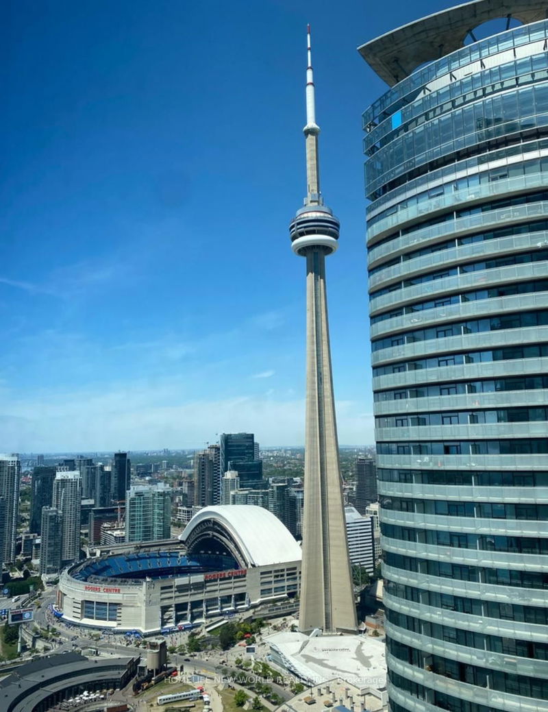 home for lease on 5201-10 York Street