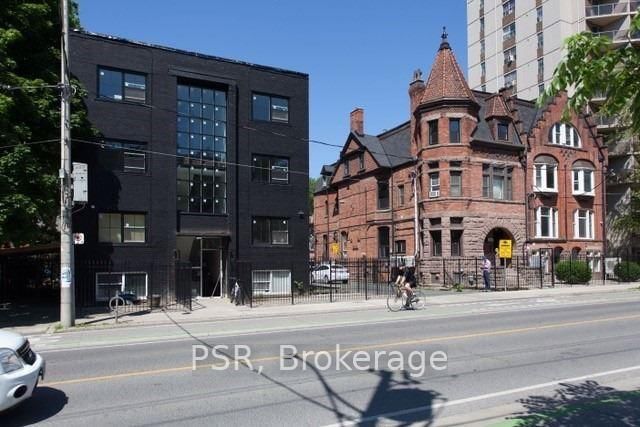 home for lease on 202-256 Sherbourne Street