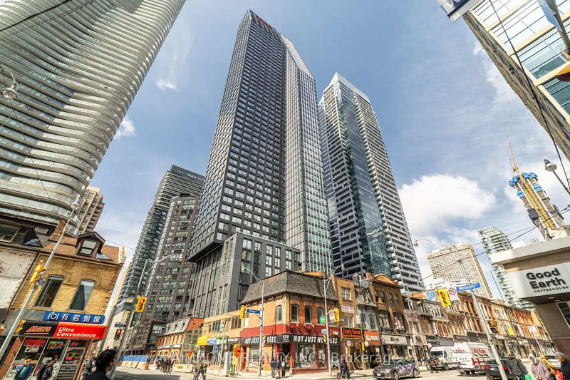 home for lease on 1209-8 Wellesley Street W