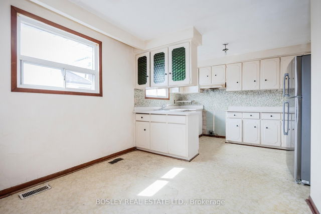 59 Bowhill Crescent