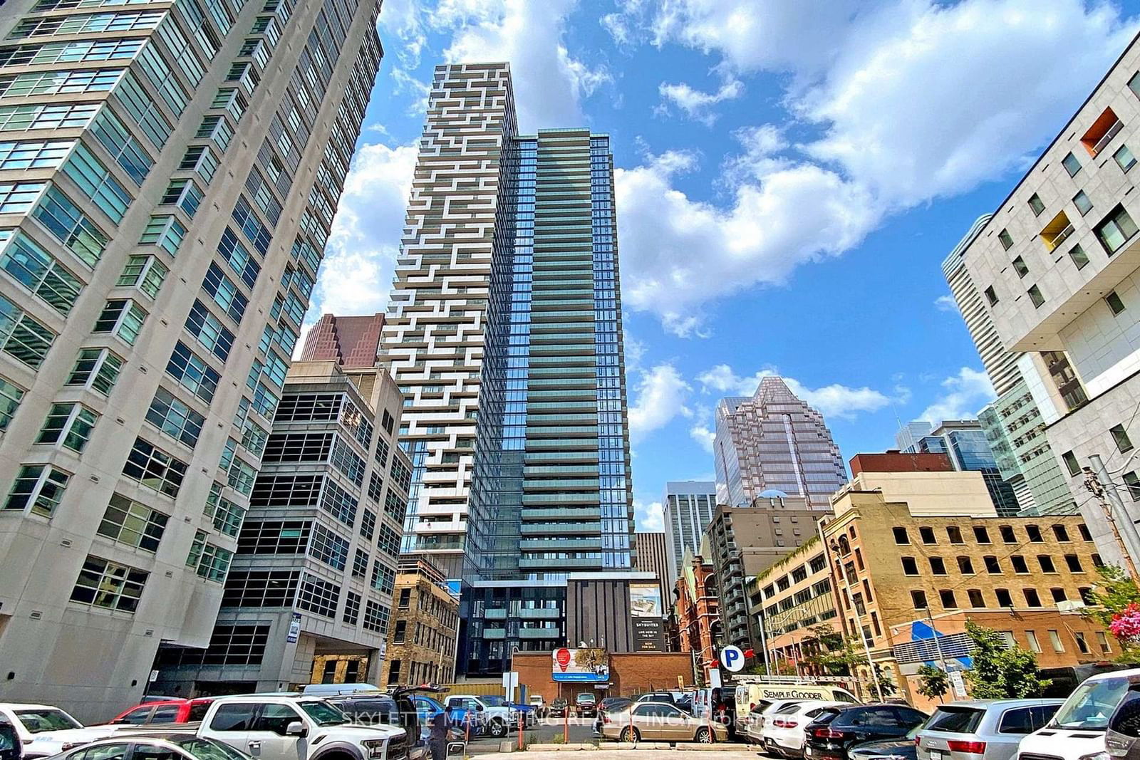 Condo for lease at 207-25 Richmond Street, Toronto, Church-Yonge Corridor, M5C 0A6 - MLS: C12069204