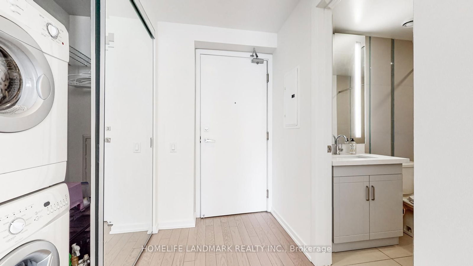 Condo for sale at 2505-101 Peter Street, Toronto, Waterfront Communities C1, M5V 0G6 - MLS: C12069361