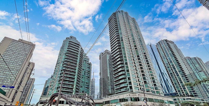 home for lease on 2511-10 Yonge Street