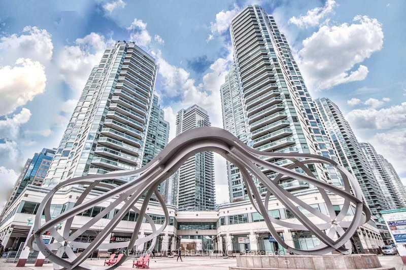 2511 - 10 Yonge St, Toronto, M5E 1R4 | Image 2