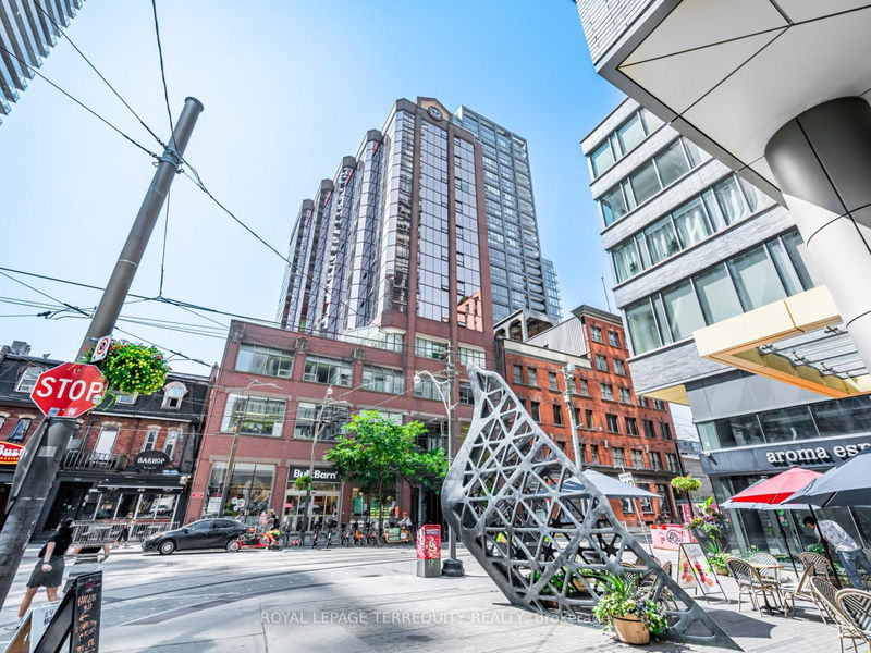 home for sale on 1210-393 King Street W