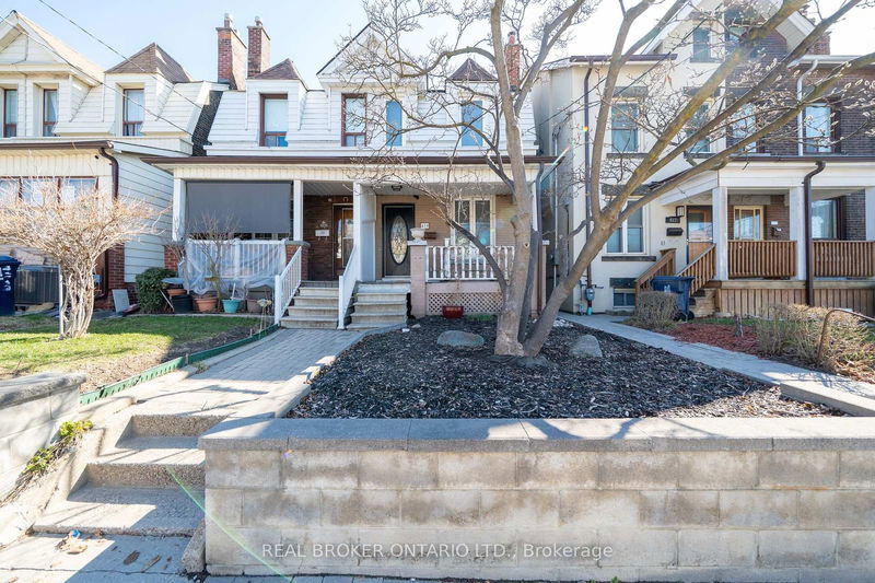home for lease on Lower-419 Ossington Avenue