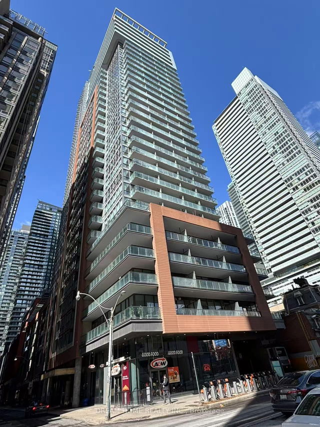 1503 - 8 mercer Street