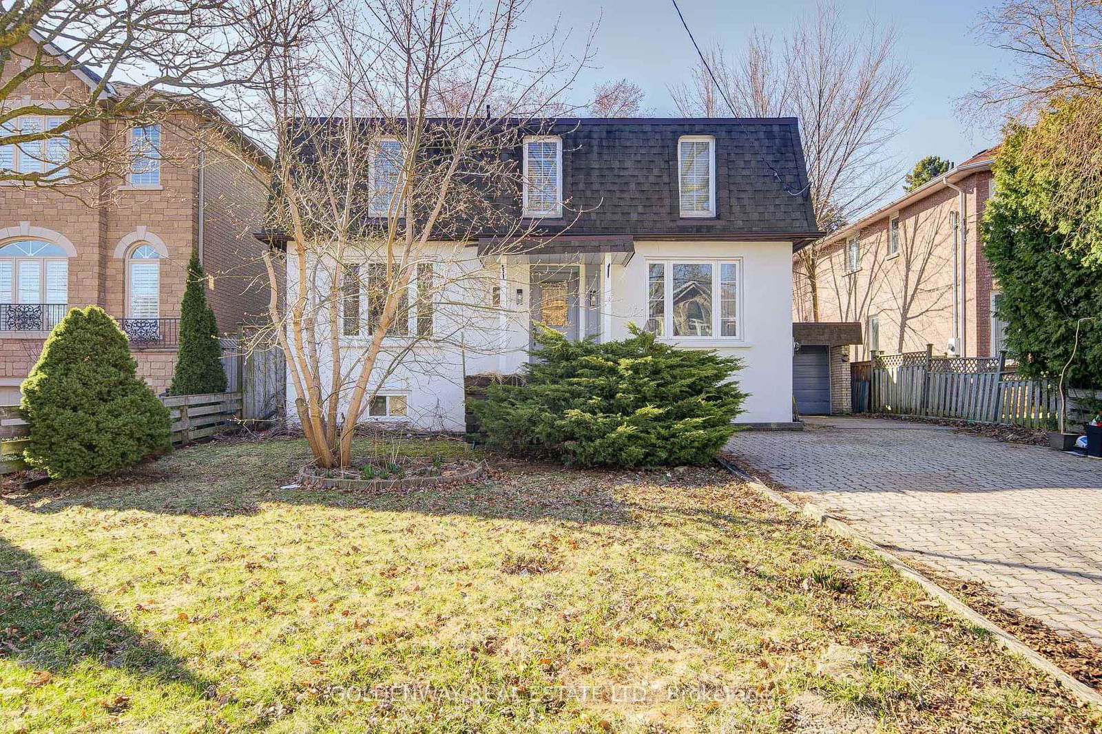 Detached House for sale at 211 Pemberton Avenue, Toronto, Newtonbrook East, M2M 1Y9 - MLS: C12071710