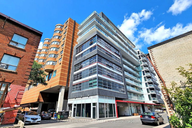 home for sale on 602-10 Willison Square