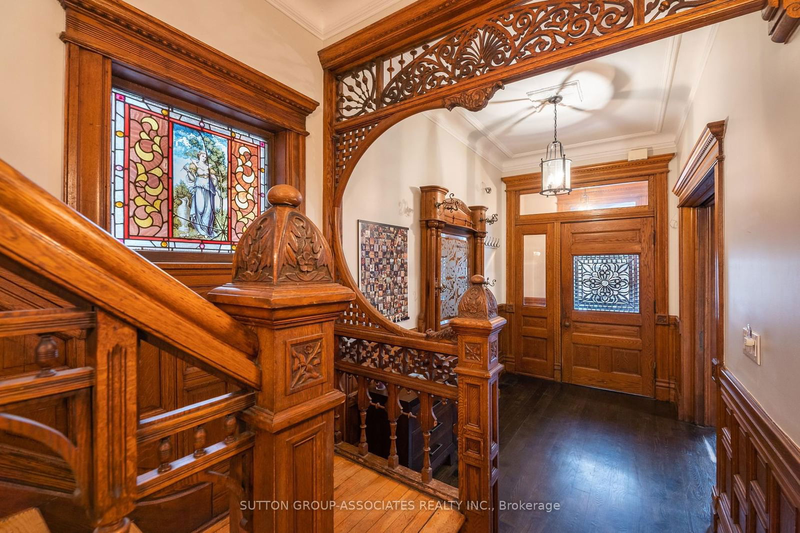 Semi-Detached House leased at 1-608 Spadina Avenue, Toronto, University, M5S 2H4 - MLS: C12072311