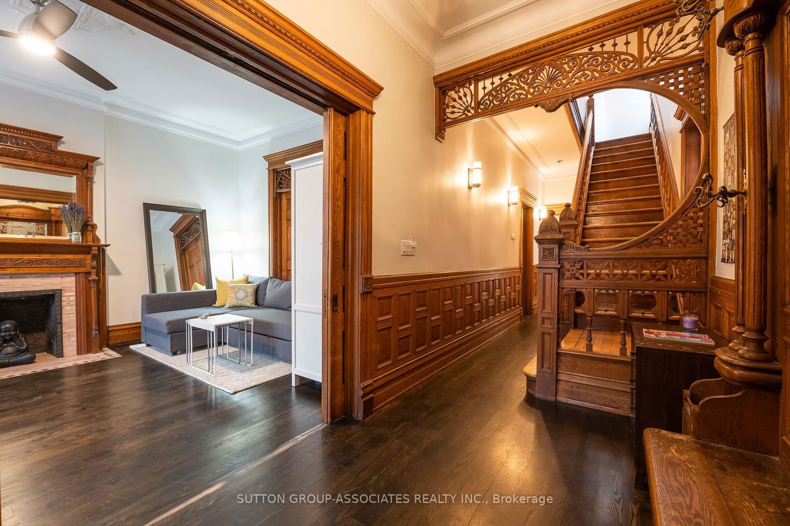 Semi-Detached House leased at 1-608 Spadina Avenue, Toronto, University, M5S 2H4 - MLS: C12072311