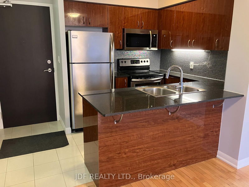 home for lease on 208-5793 Yonge Street