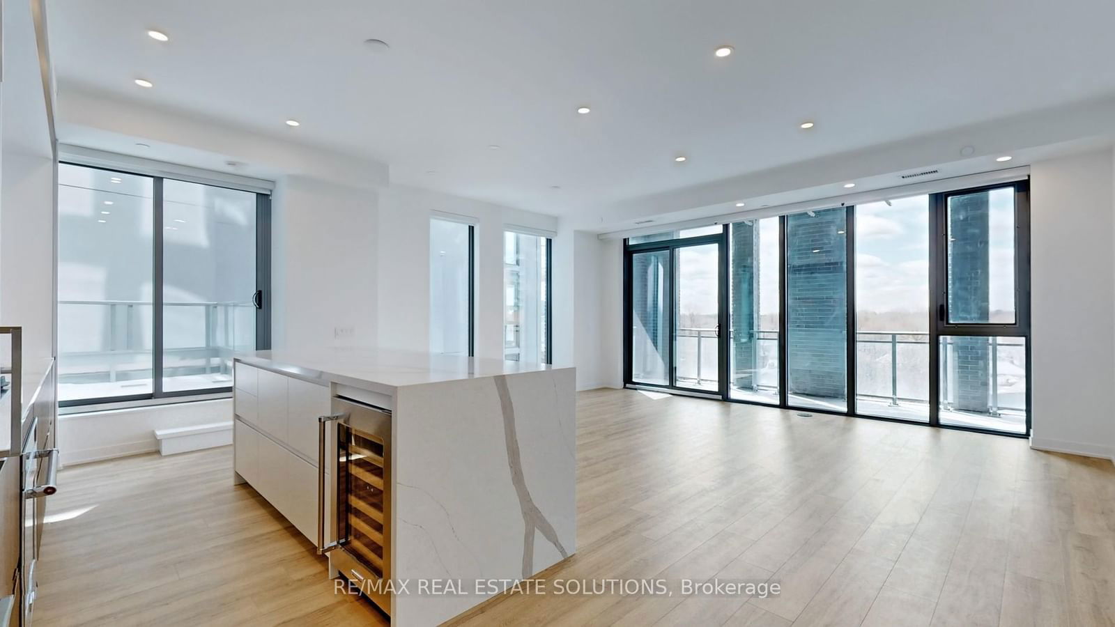 Condo for lease at 706-1 Hillsdale Avenue, Toronto, Yonge-Eglinton, M4S 0E5 - MLS: C12072555