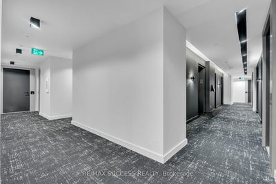 Unit 727 — 108 Peter St, Toronto - Waterfront Communities C1 image-0-2