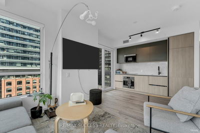 Unit 727 — 108 Peter St, Toronto - Waterfront Communities C1 image-0-3