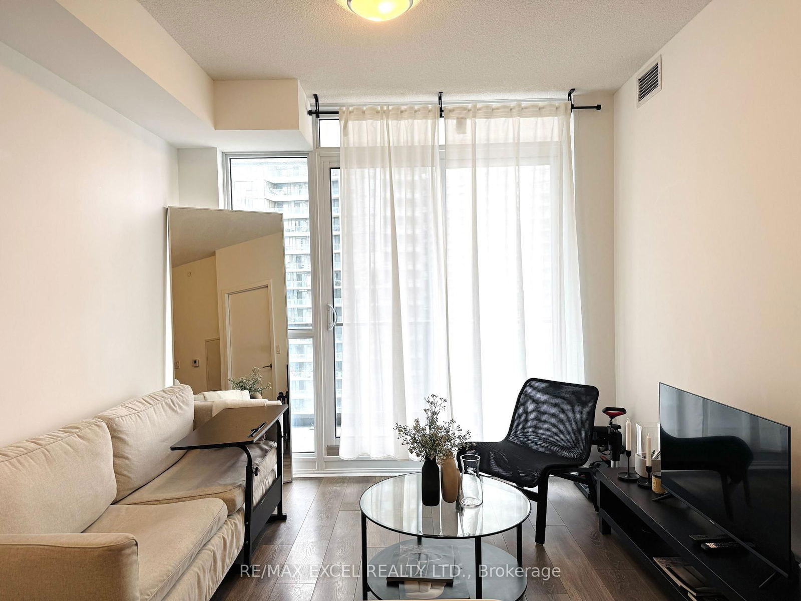 Condo for lease at 1104-32 Forest Manor Road, Toronto, Henry Farm, M2J 0E3 - MLS: C12073336