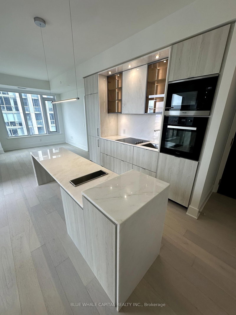 3104 - 11 Yorkville Ave, Toronto, M4W 1L2 | Image 3