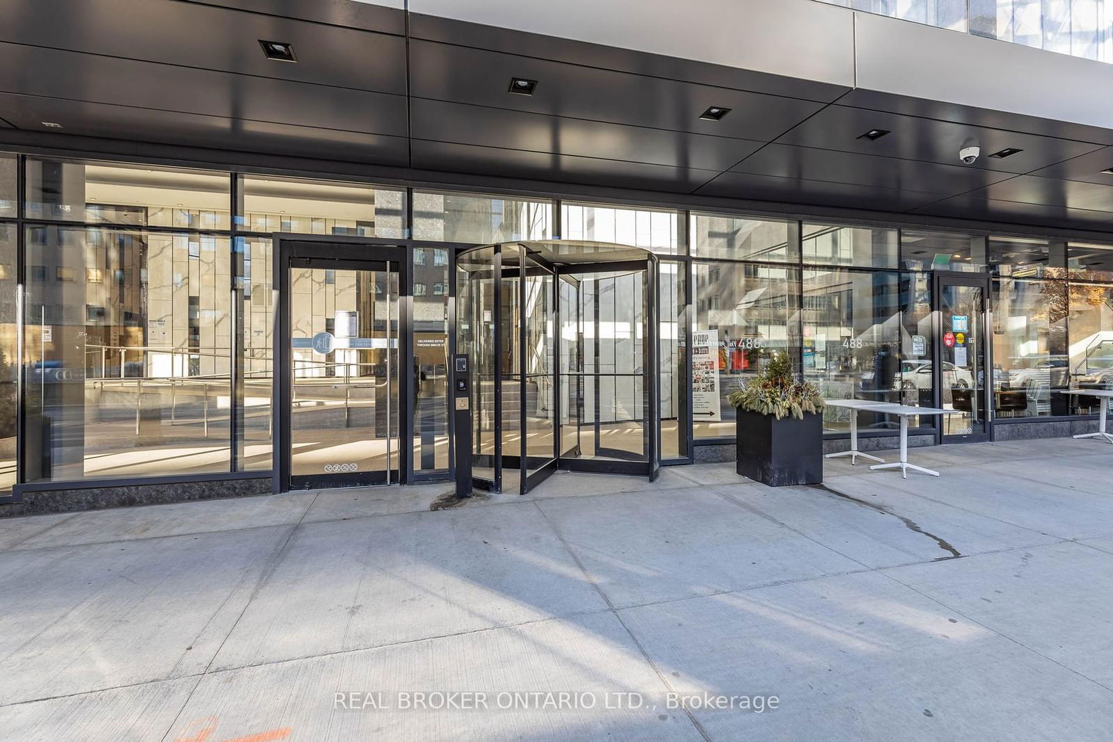 Condo for sale at 4403-488 University Avenue, Toronto, Kensington-Chinatown, M5G 0C1 - MLS: C12073958