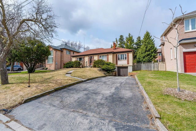 30 Lawnview Drive