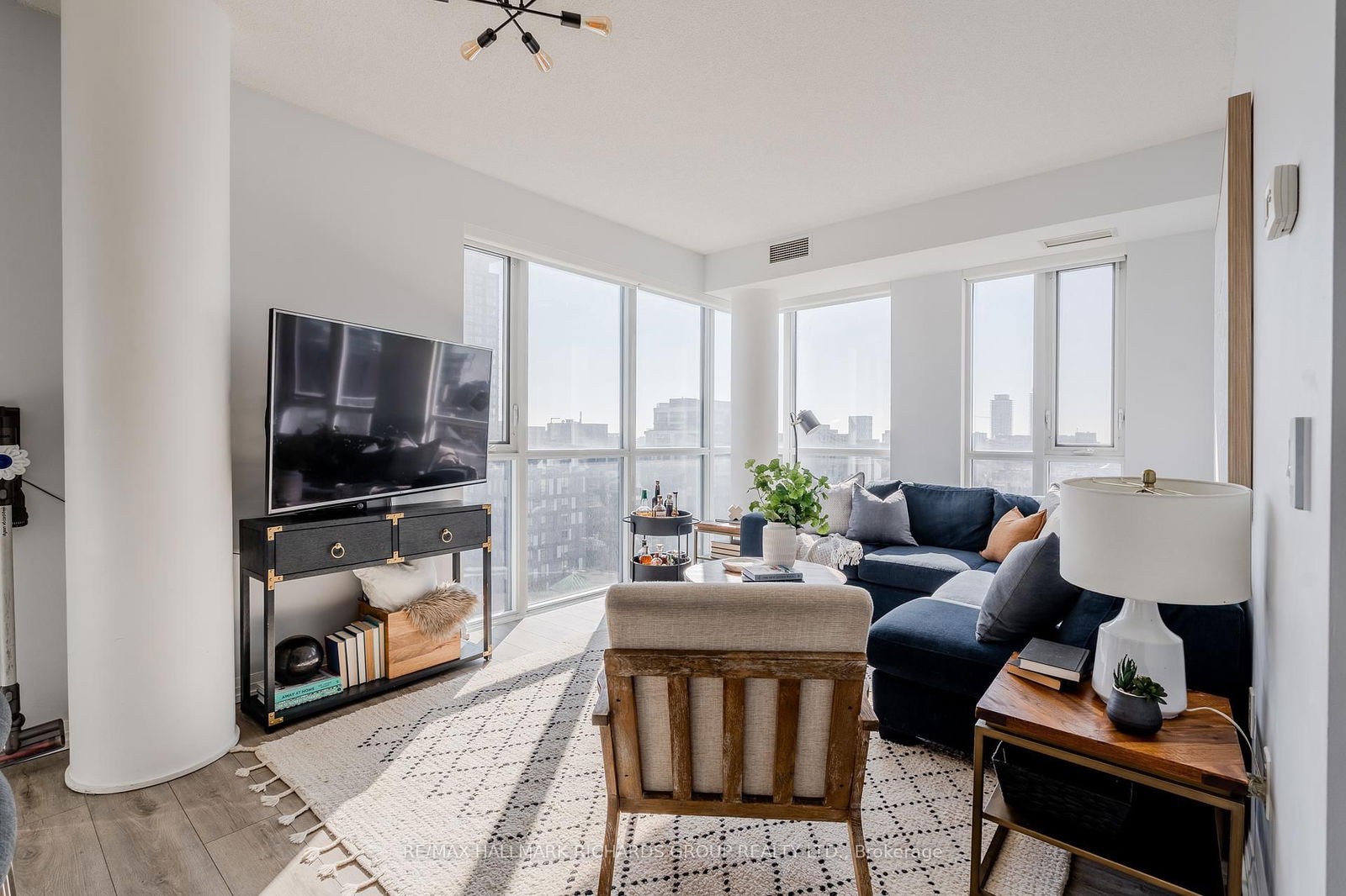 Condo sold at 1105-25 Cole Street, Toronto, Regent Park, M5A 4M3 - MLS: C12074151