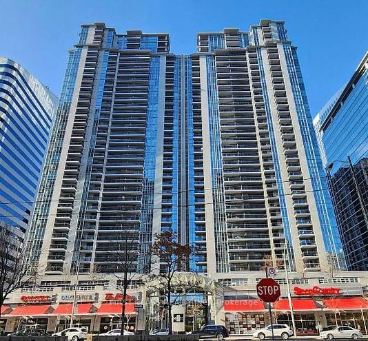home for sale on 1612-4968 Yonge Street