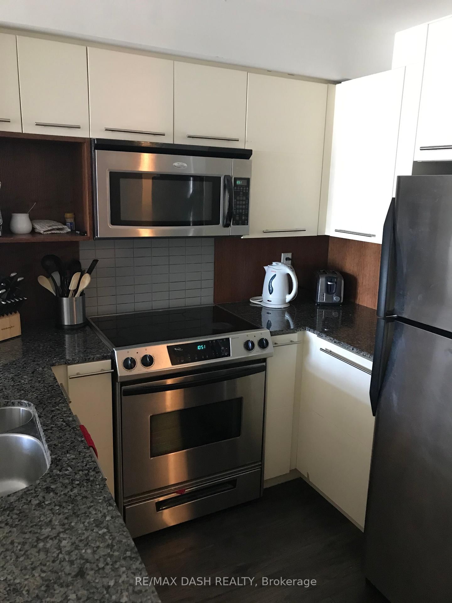 Condo leased at 1510-21 Carlton Street, Toronto, Church-Yonge Corridor, M5B 1L2 - MLS: C12074912