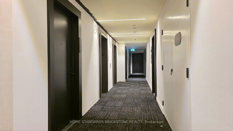 home for lease on 3101-117 Broadway Avenue
