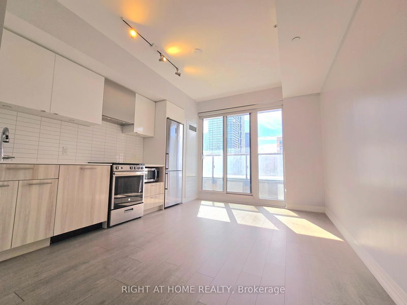 home for sale on 931-251 Jarvis Street