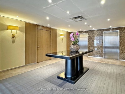 Unit 201 — 619 Avenue Road — photo 5