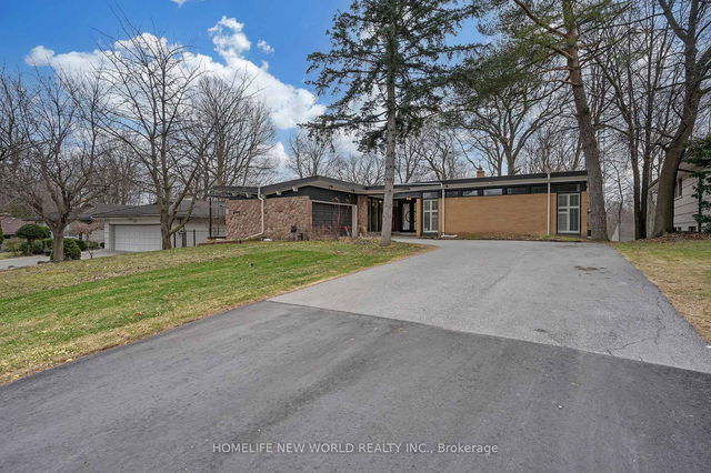 53 Forest Grove Drive