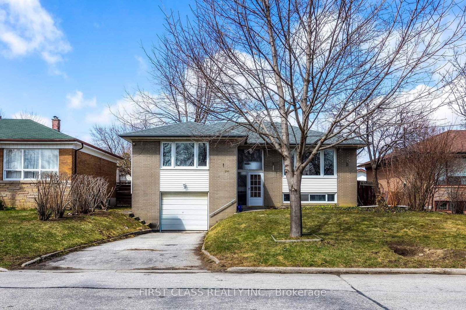 Detached House for sale at 196 Acton Avenue, Toronto, Bathurst Manor, M3H 4H5 - MLS: C12076831