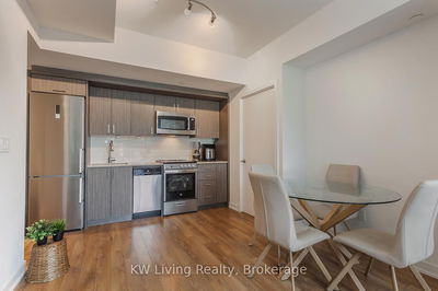 Unit 413 — 1 Cardiff Rd, Toronto - Mount Pleasant East image-0-4